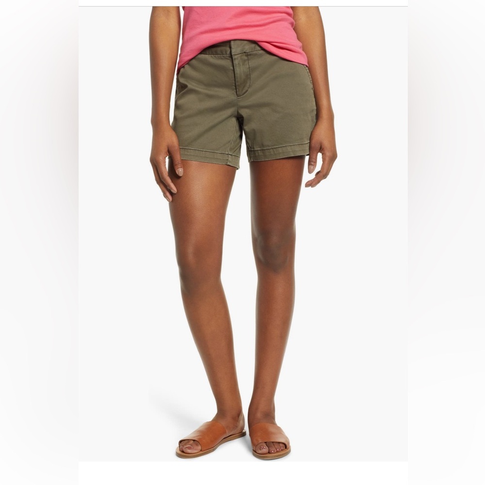 Carlson EUC 5-Inch Cotton Blend Twill Shorts Size 6 in Olive